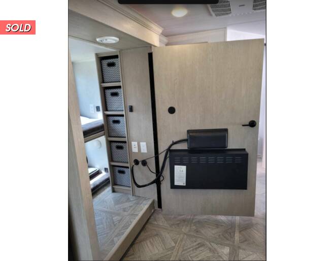 2024 Salem Cruise Lite 24VIEWX Platinum Travel Trailer at Homestead RV Center STOCK# 2226 Photo 14