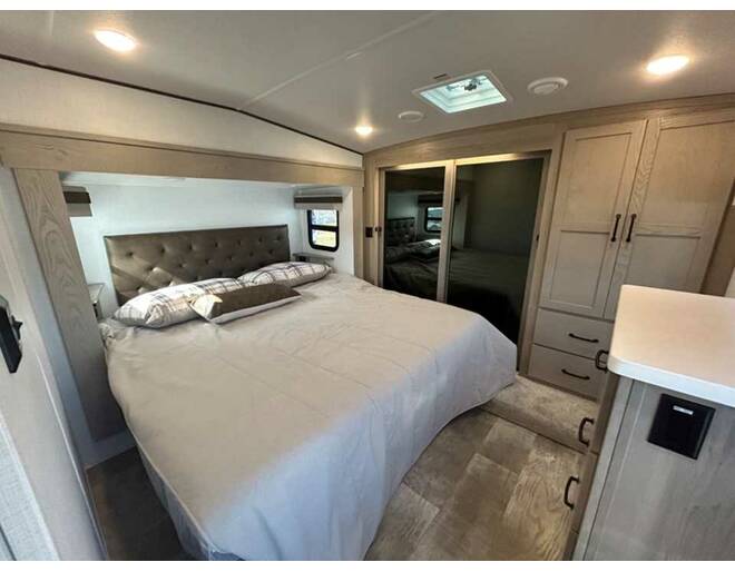 2024 Rockwood Signature 281RK Fifth Wheel at Homestead RV Center STOCK# 2274 Photo 14