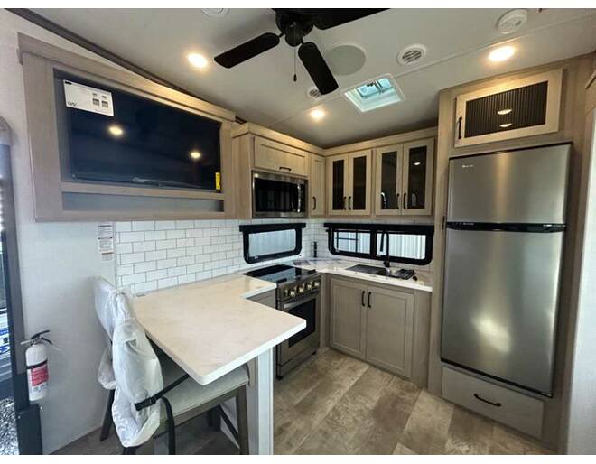 2024 Rockwood Signature 281RK Fifth Wheel at Homestead RV Center STOCK# 2274 Photo 8