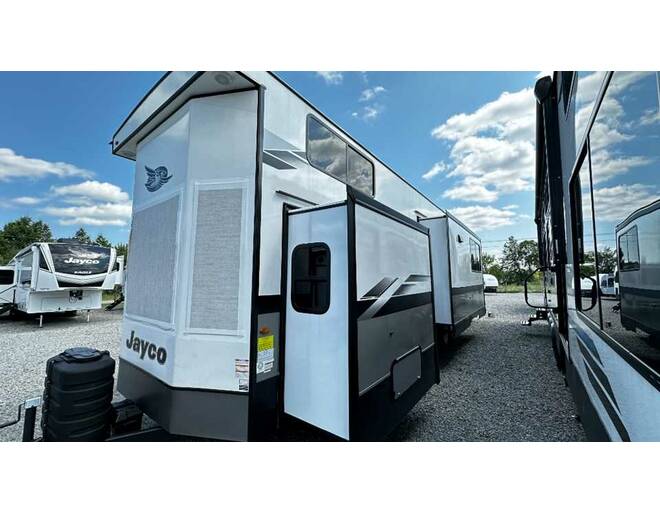 2024 Jayco Jay Flight Bungalow Destination Trailer 40LSDL Travel Trailer at Homestead RV Center STOCK# 2312 Photo 30