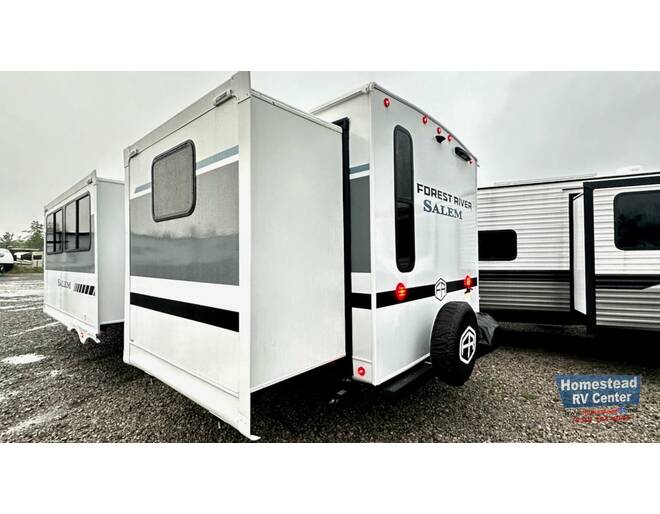 2025 Salem 32BHDSX PLATINUM Travel Trailer at Homestead RV Center STOCK# 2409 Photo 4