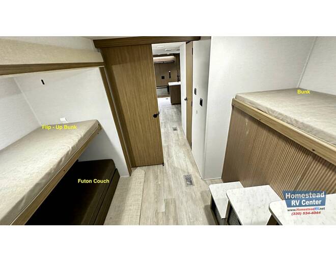 2025 Salem 32BHDSX PLATINUM Travel Trailer at Homestead RV Center STOCK# 2409 Photo 10