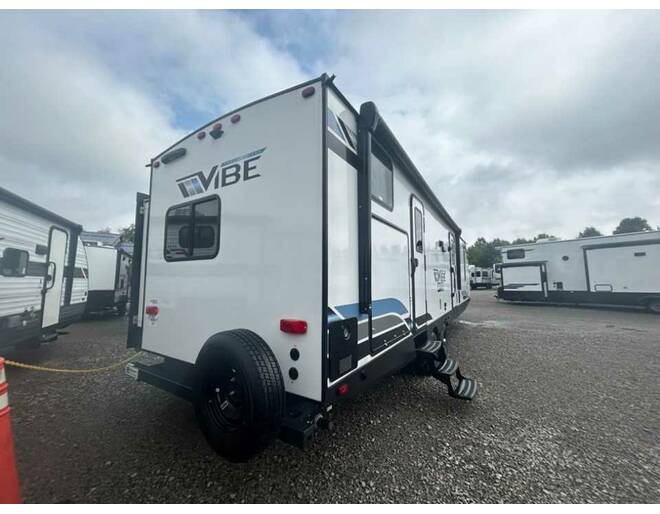 2023 Vibe 32BH Travel Trailer at Homestead RV Center STOCK# 2421 Photo 6