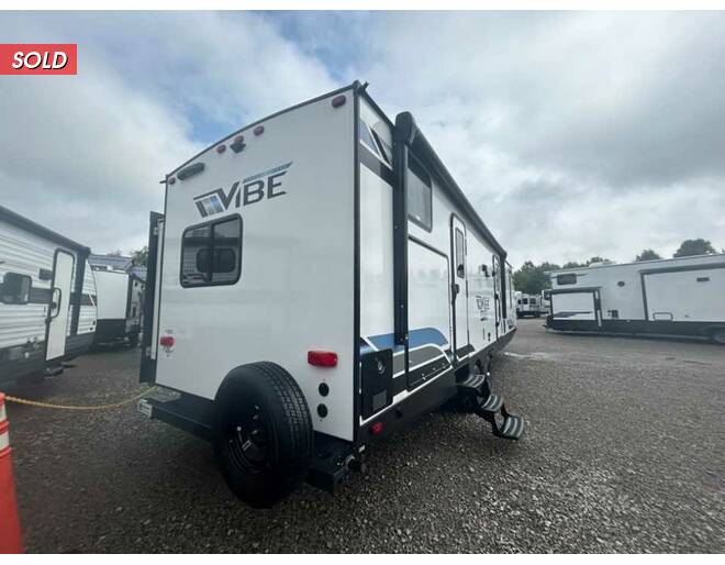 2023 Vibe 32BH Travel Trailer at Homestead RV Center STOCK# 2421 Photo 6