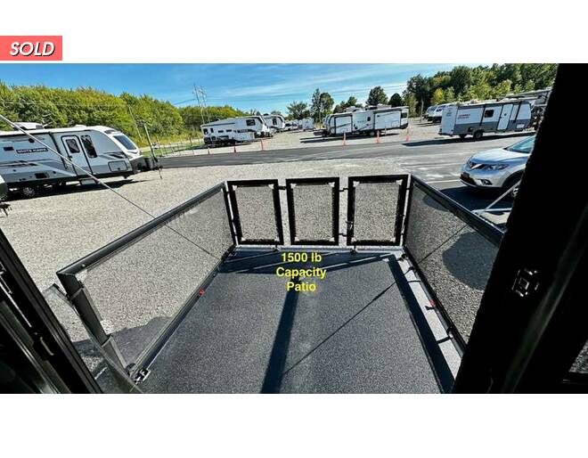 2025 Salem FSX MAX Toy Hauler 30VCVIEWX Platinum Travel Trailer at Homestead RV Center STOCK# 2373 Photo 8