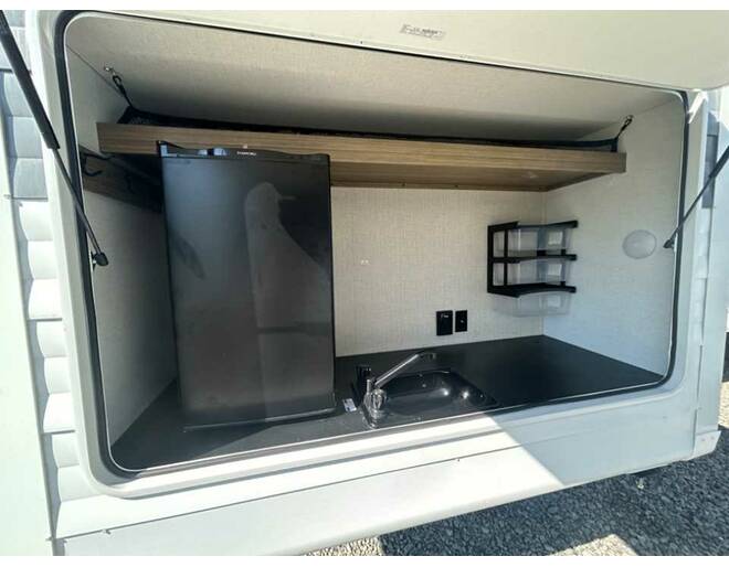 2025 Salem 31KQBTS Travel Trailer at Homestead RV Center STOCK# 2432 Photo 8