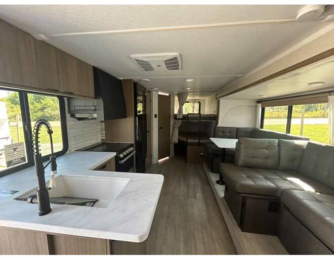 2025 Salem Cruise Lite 263BHXL Travel Trailer at Homestead RV Center STOCK# 2433 Photo 8