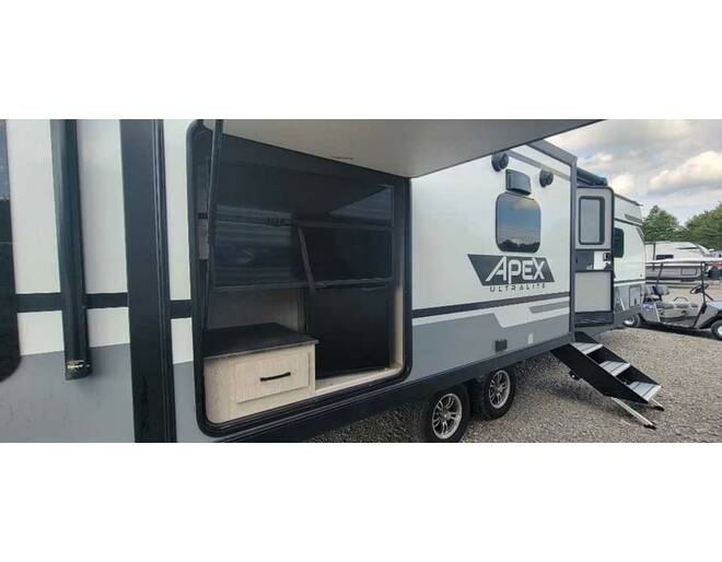 2023 Coachmen Apex Ultra-Lite 293RLDS Travel Trailer at Homestead RV Center STOCK# 2434 Photo 4