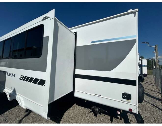 2025 Salem 26RBSX PLATINUM Travel Trailer at Homestead RV Center STOCK# 2436 Photo 3