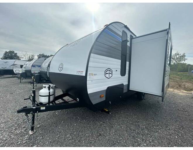 2025 Salem FSX 178BHSK Travel Trailer at Homestead RV Center STOCK# 2371 Photo 4