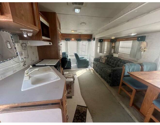 2000 SunnyBrook 31BWFS Fifth Wheel at Homestead RV Center STOCK# 2437 Photo 11