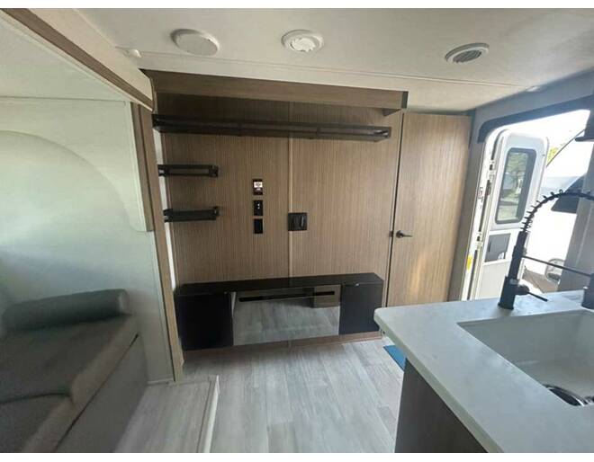 2025 Salem Cruise Lite 273QBXLX Platinum Travel Trailer at Homestead RV Center STOCK# 2441 Photo 14