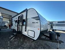 2025 Jayco Jay Flight SLX 210QB traveltrai at Homestead RV Center STOCK# 2458