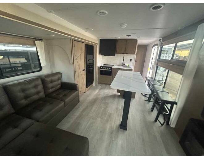 2025 Salem 32VERANDA Travel Trailer at Homestead RV Center STOCK# 2462 Photo 6