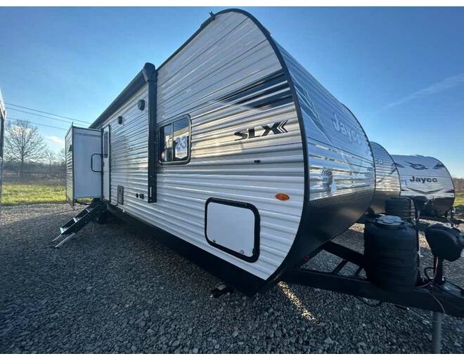 2025 Jayco Jay Flight SLX 333BTS Travel Trailer at Homestead RV Center STOCK# 2467 Photo 11