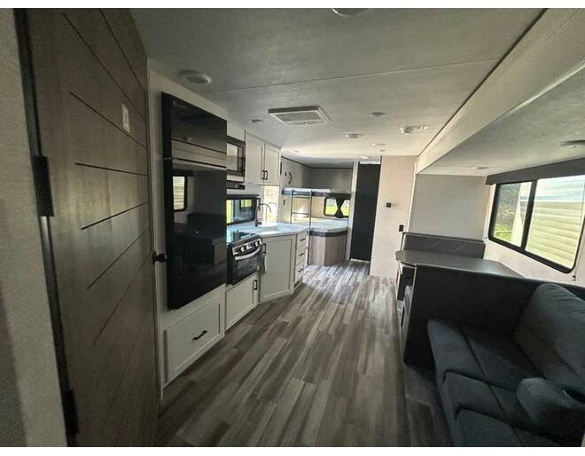 2025 Jayco Jay Flight SLX 263BHS Travel Trailer at Homestead RV Center STOCK# 2470 Photo 14