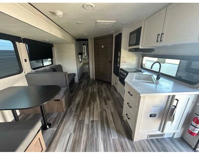 2025 Jayco Jay Flight SLX 263BHS Travel Trailer at Homestead RV Center STOCK# 2470 Photo 6